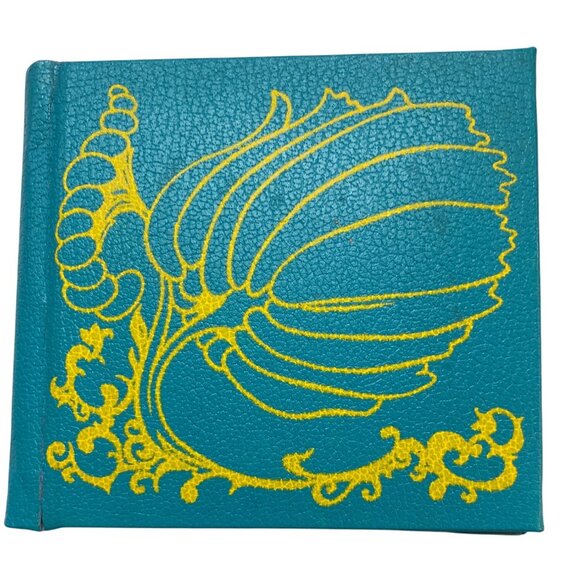 Vintage Small Photo Album Teal Shell Cover by C.R. Gibson - Picture 1 of 5